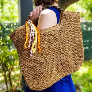 NEW Khaki Zippered straw tote bag, purse, handbag, beach, summer, trendy, chic